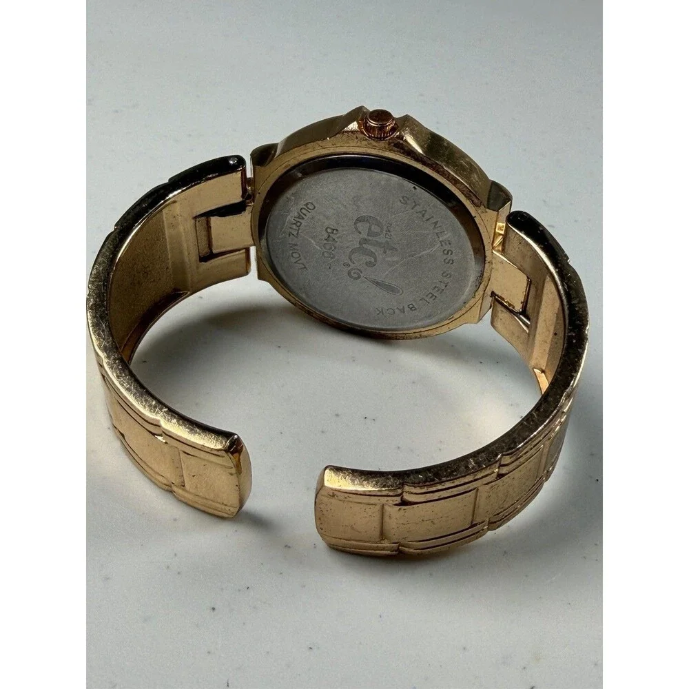 Rue21 etc! Rose Gold Crystal Cuff Watch 41.7mm  Description: